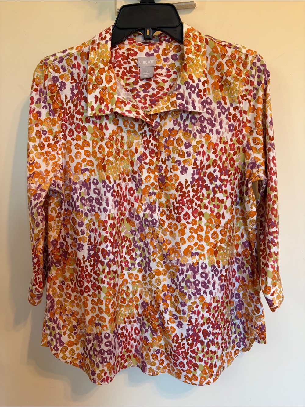 Chico’s No Iron Chic Stretch Floral Leopard Print Button Down Shirt Size 0 4/6 S